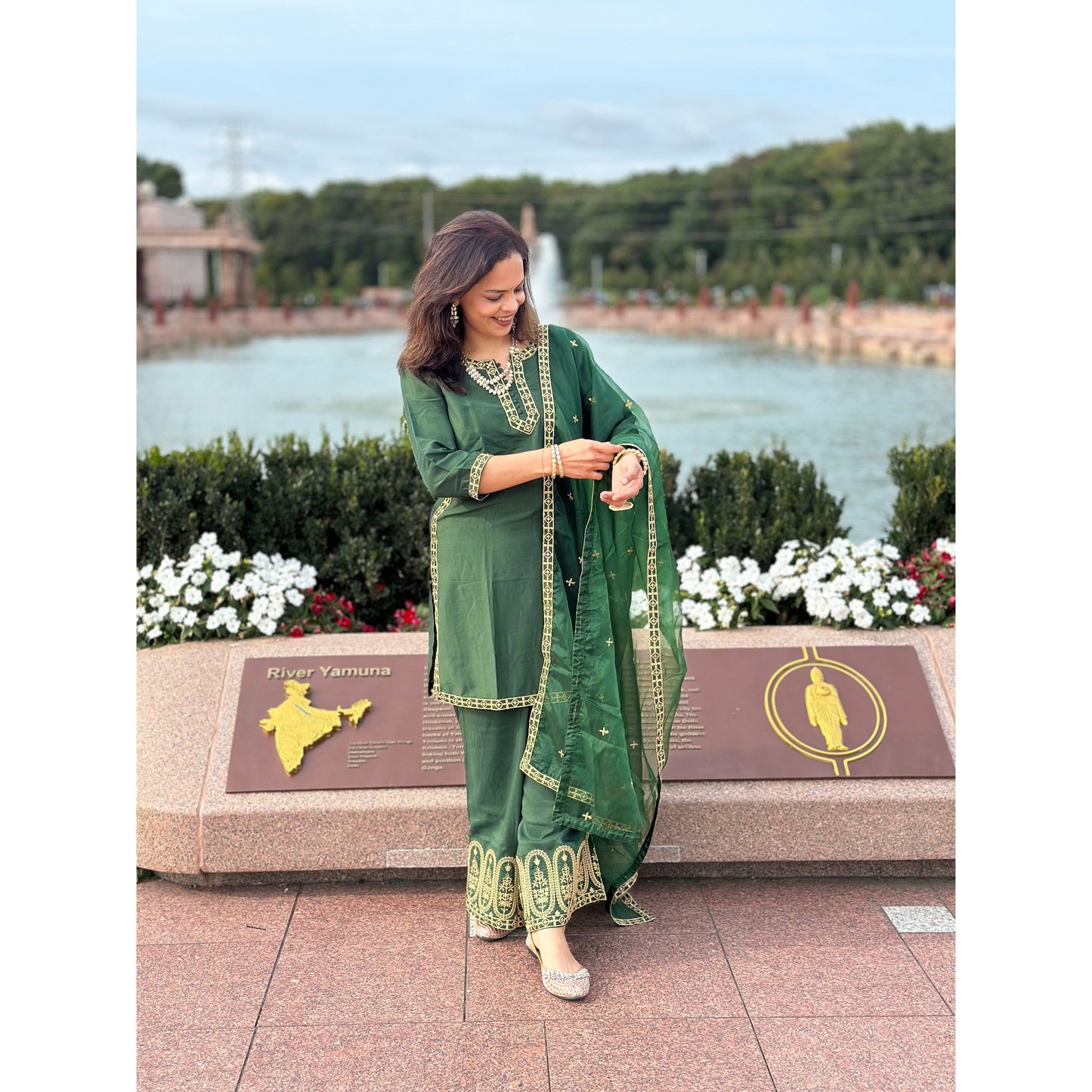 Green Silk Blend Suit Set for Diwali/Festive Wear