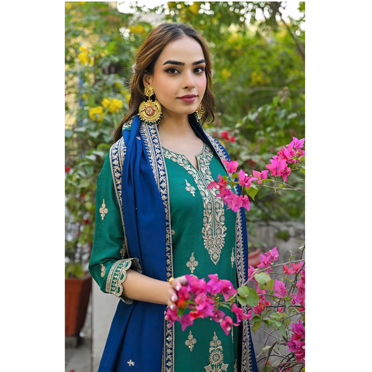 Green Silk Blend Solid Embroidered Straight Suit Set