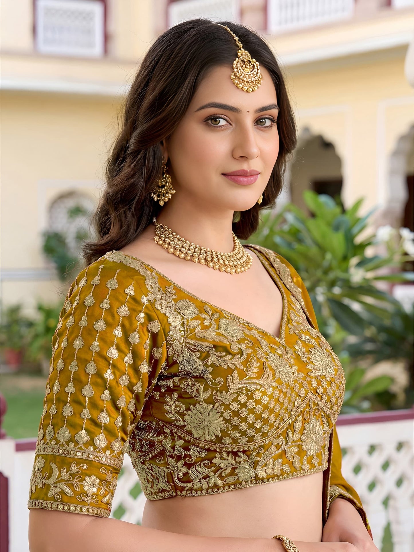 Lehenga Choli : Ready to wear