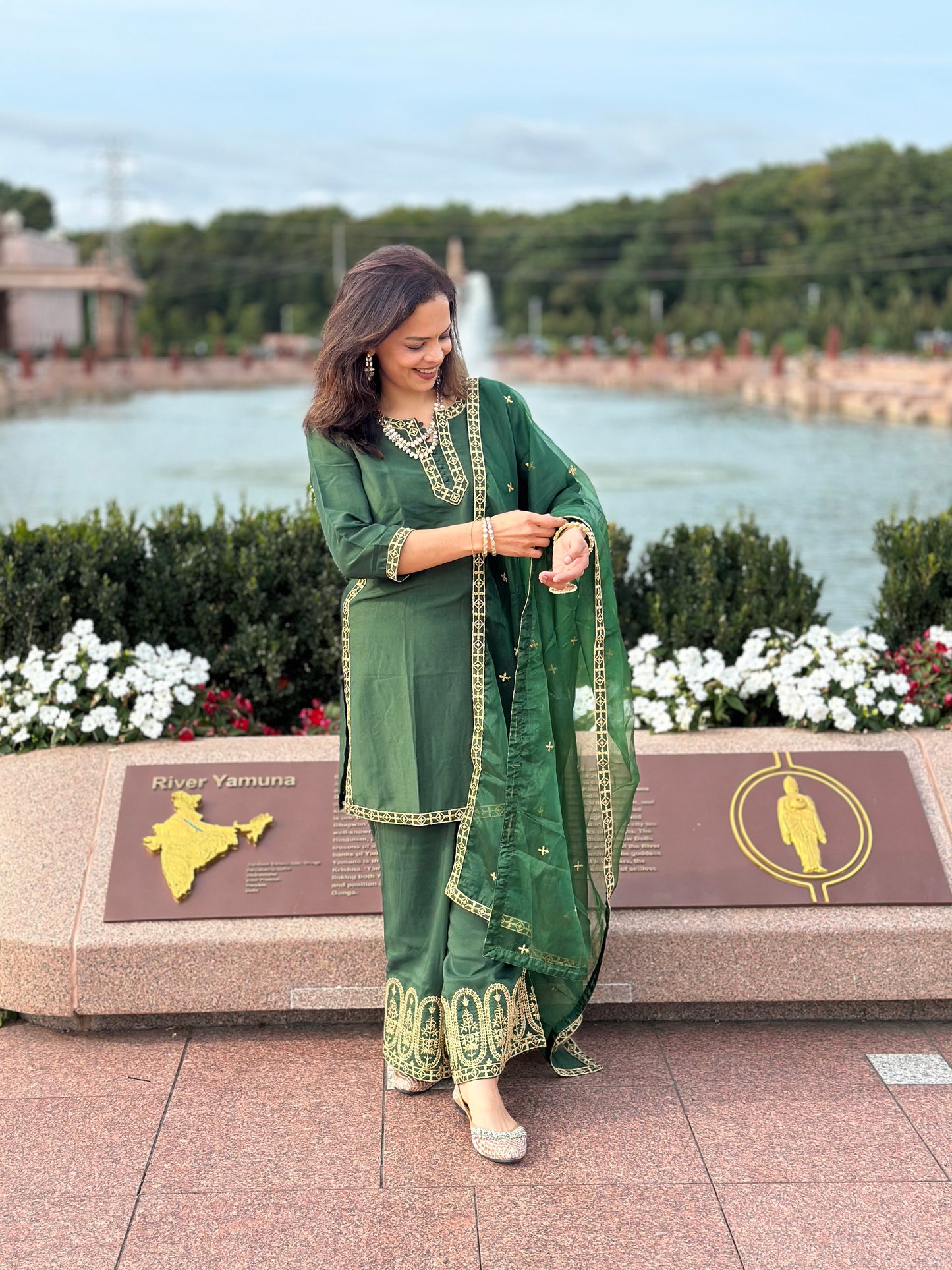 Green Silk Blend Suit Set for Diwali/Festive Wear