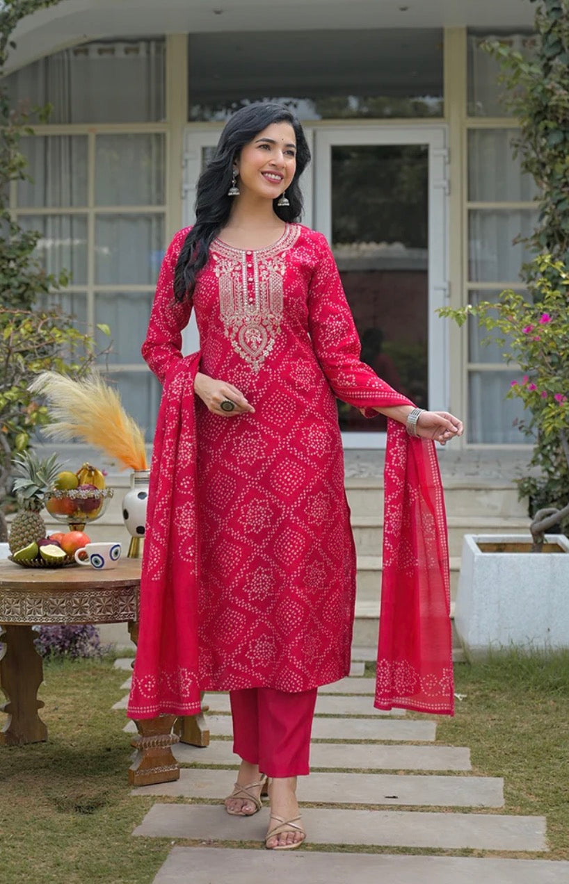 Red Silk Blend Bandhani Kurta Trousers With Dupatta