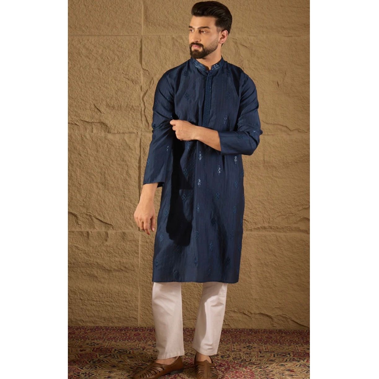 Blue Viscose Rayon Solid Embroidered Straight Kurta