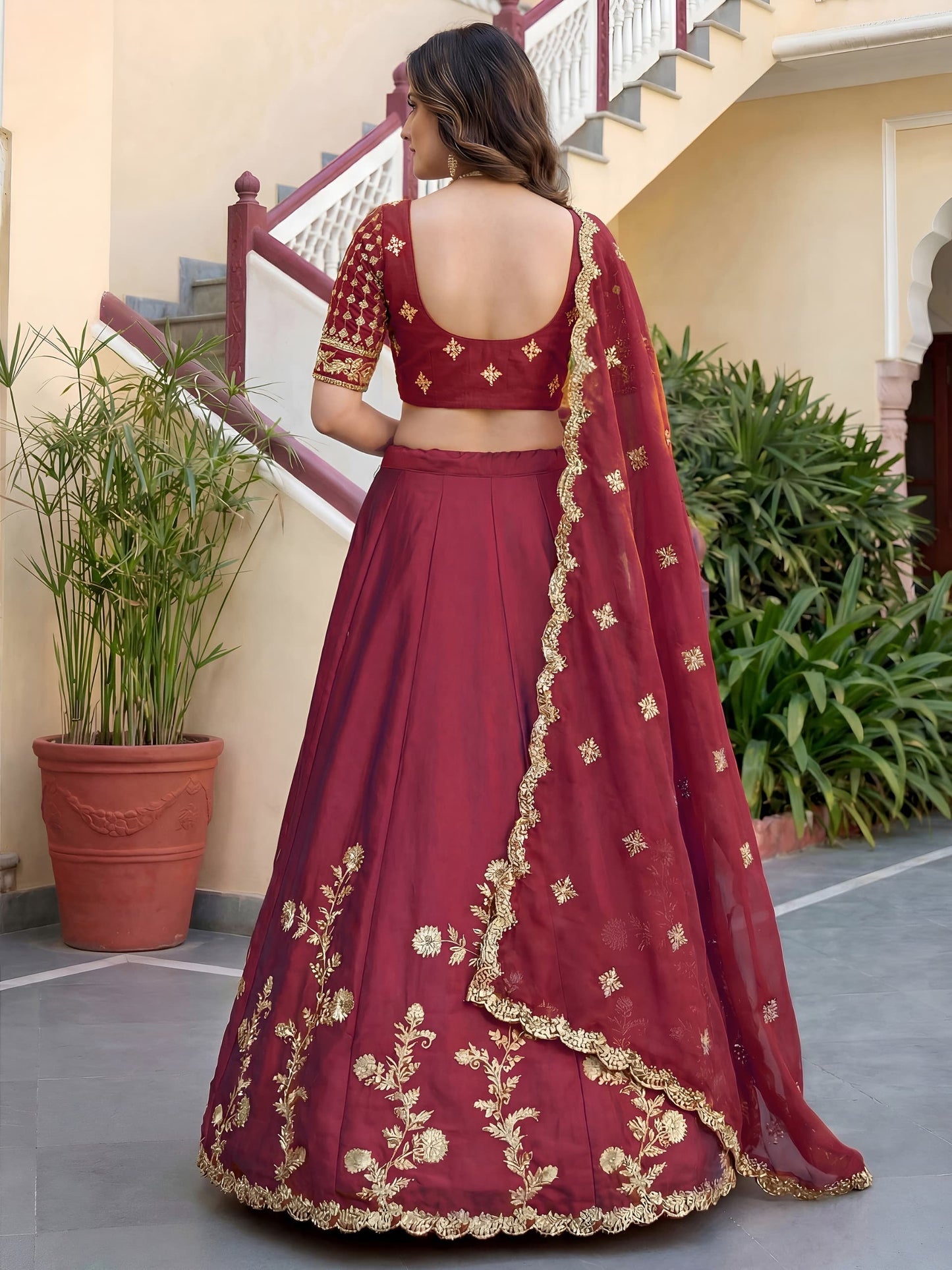 Lehenga Choli : Ready to wear