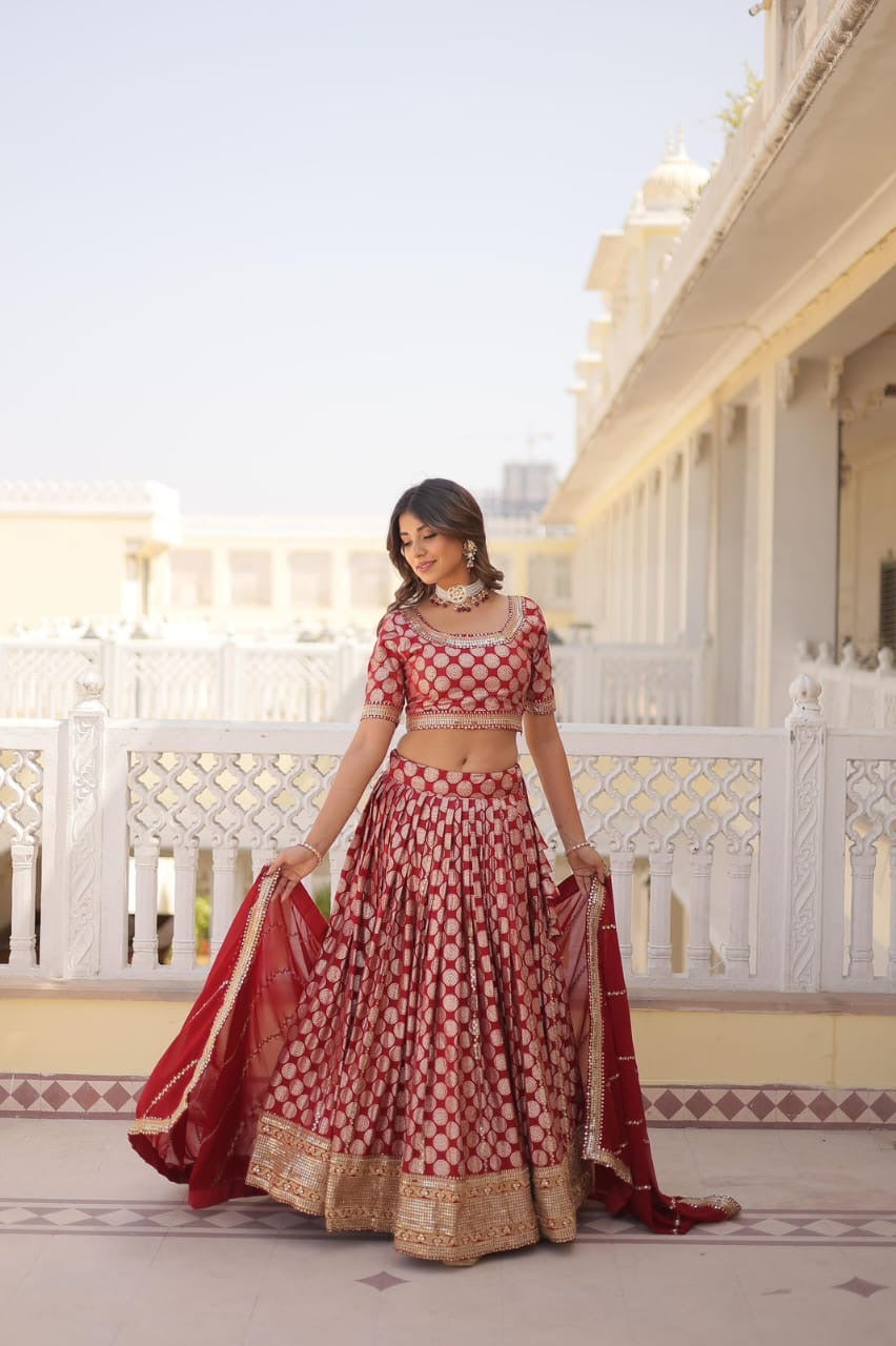 Designer Lehenga Choli Set: Red