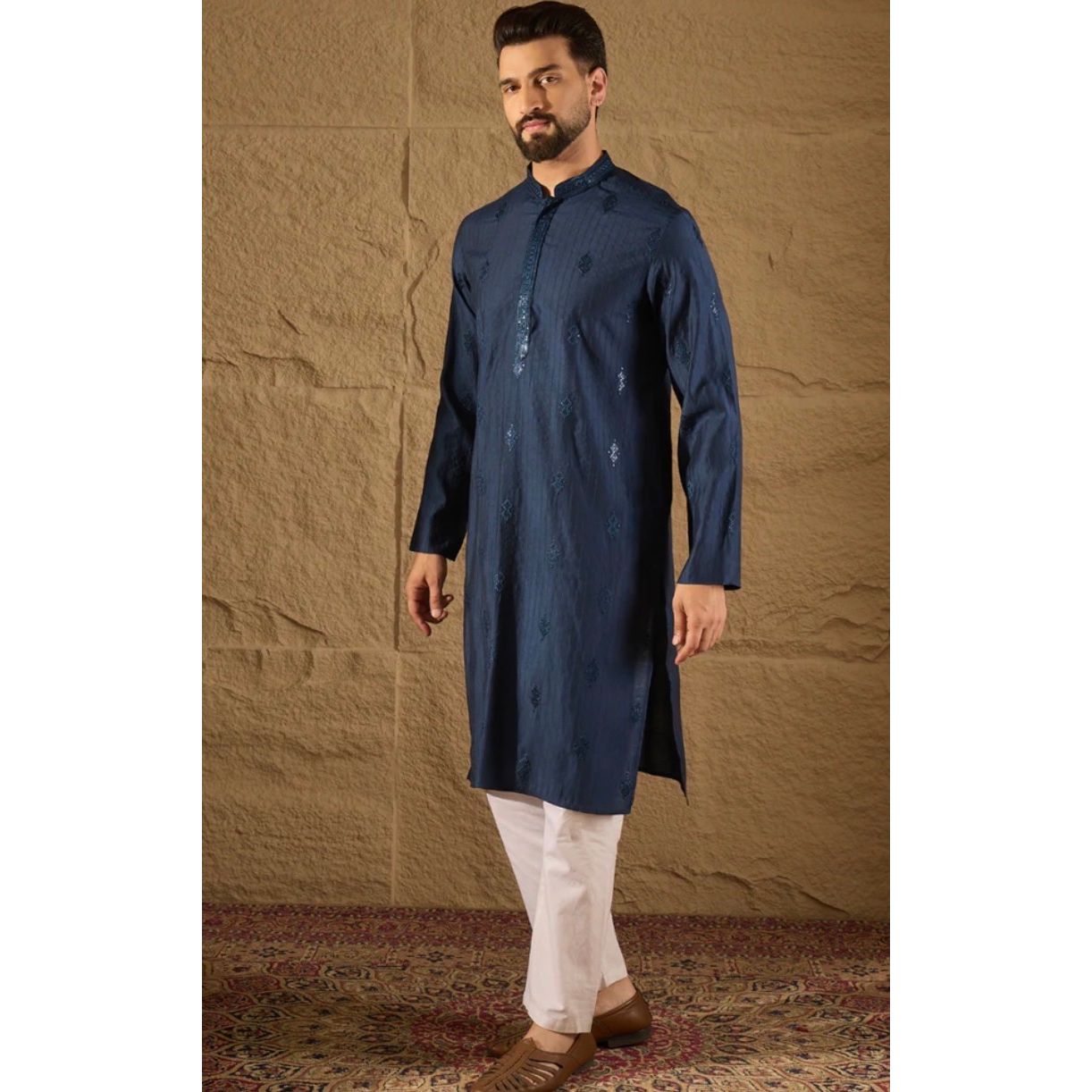 Blue Viscose Rayon Solid Embroidered Straight Kurta
