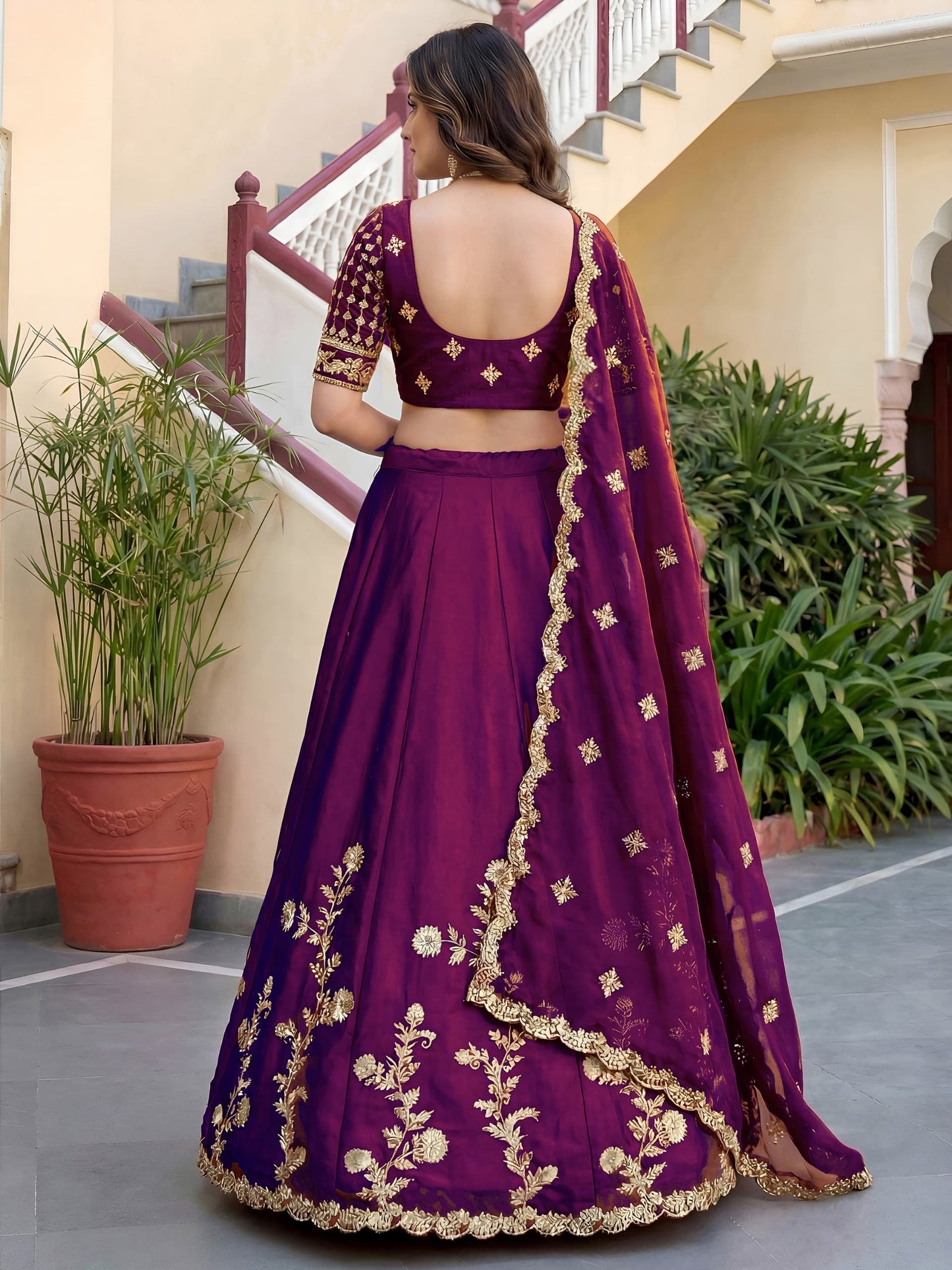 Lehenga Choli : Ready to wear