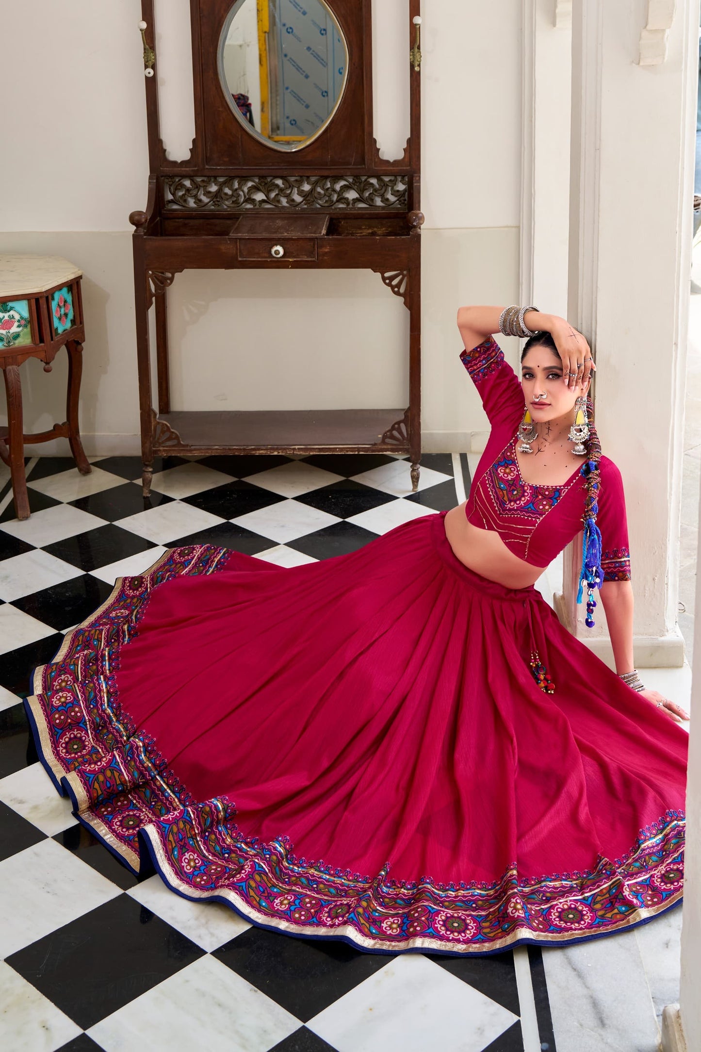 Navaratri Lehenga : Gamti Print