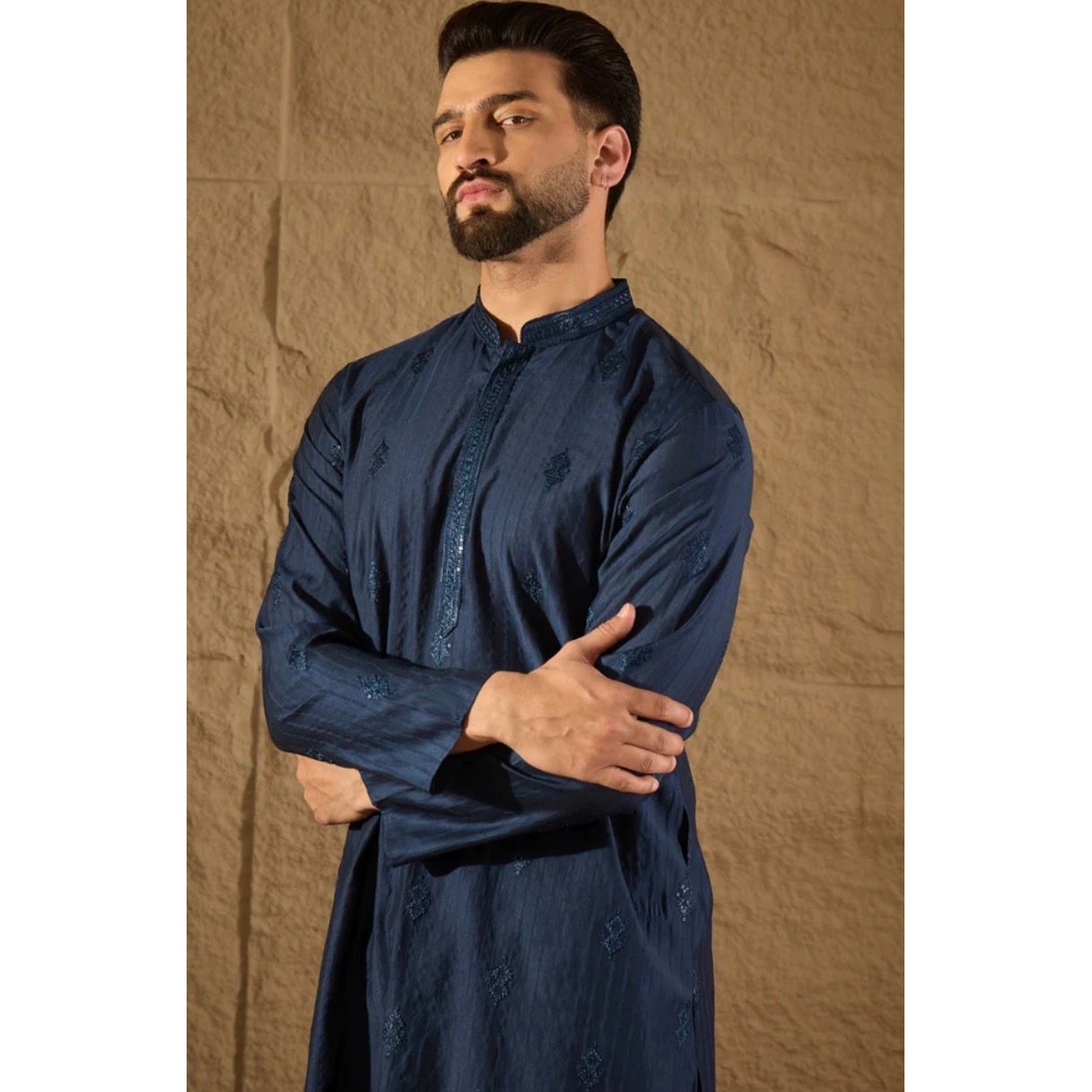 Blue Viscose Rayon Solid Embroidered Straight Kurta