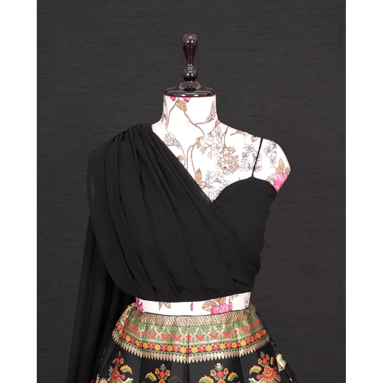 Banarasi Co-ord Set Lehenga – Black