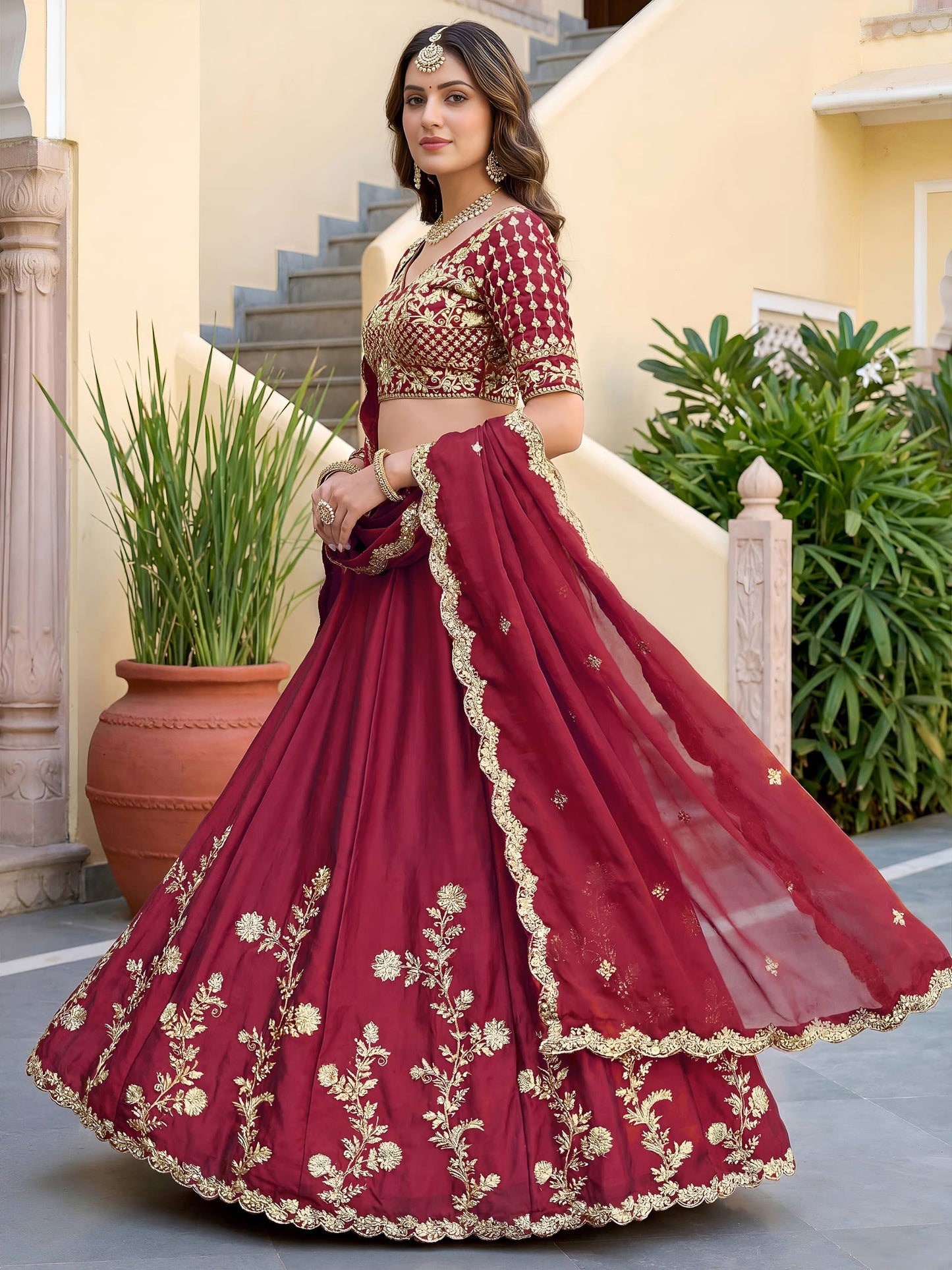 Lehenga Choli : Ready to wear