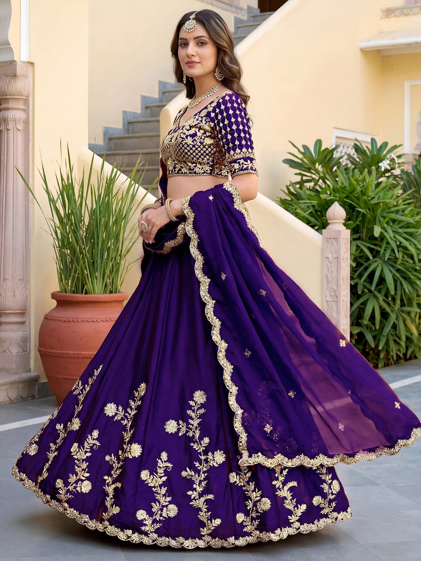 Lehenga Choli : Ready to wear
