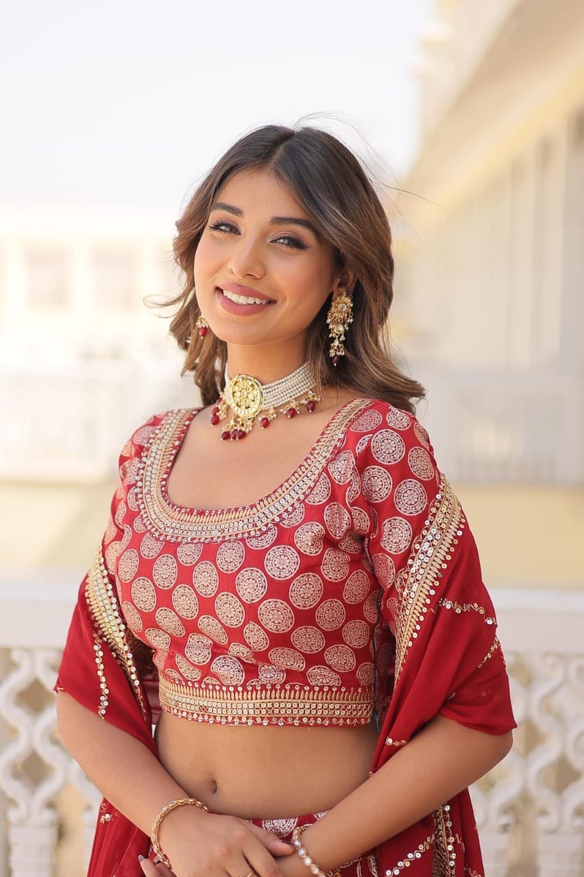 Designer Lehenga Choli Set: Red