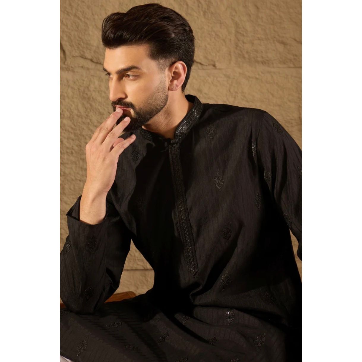 Black Viscose Rayon Solid Embroidered Straight Kurta