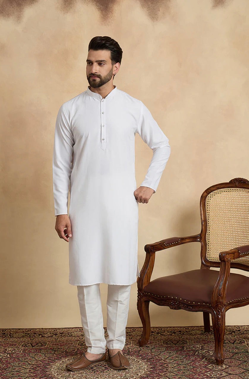 White Silk Blend Solid Solid Kurta