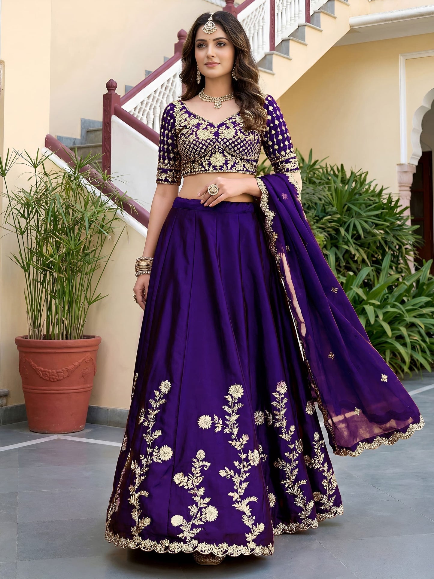 Lehenga Choli : Ready to wear