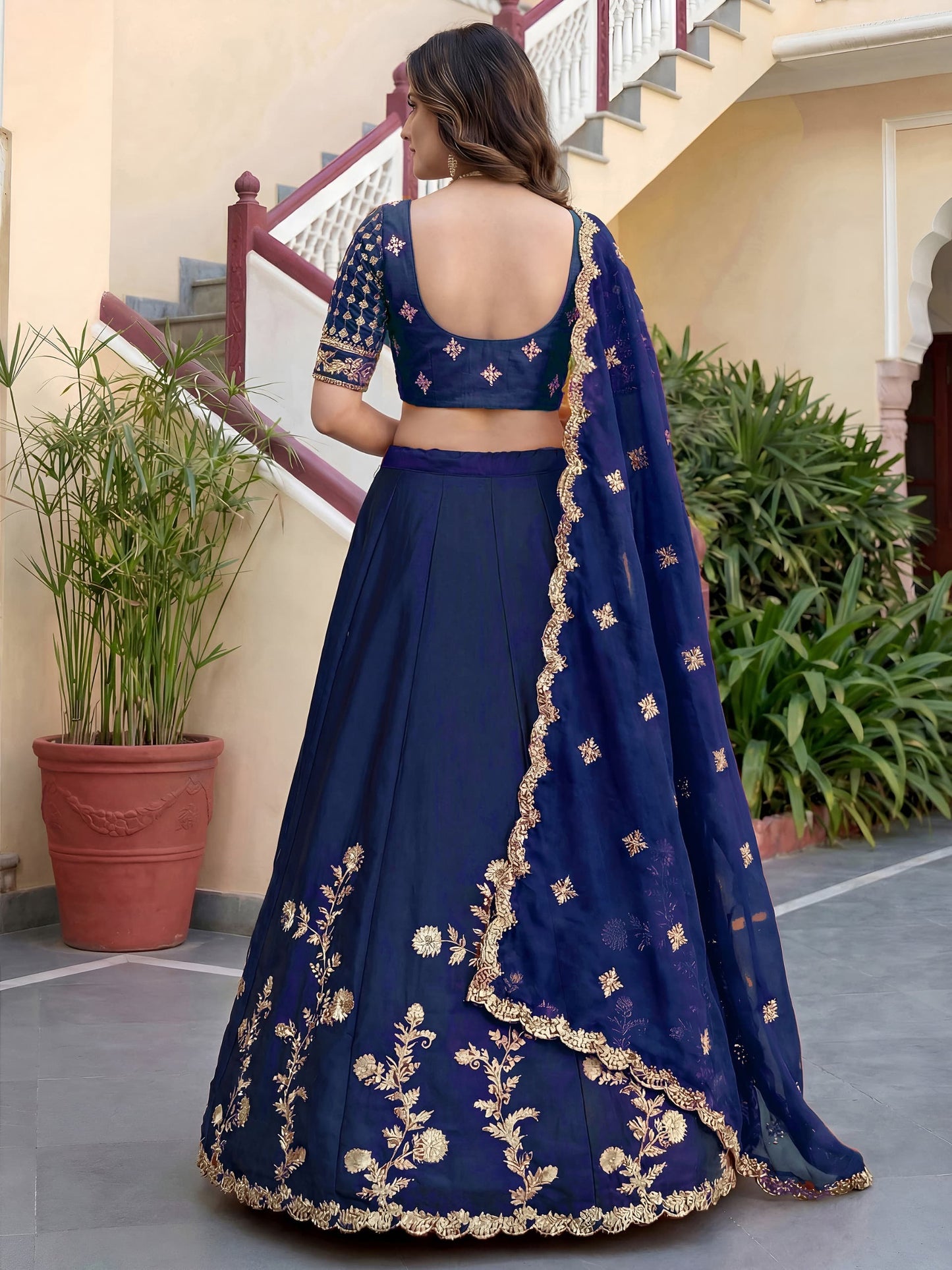 Lehenga Choli : Ready to wear