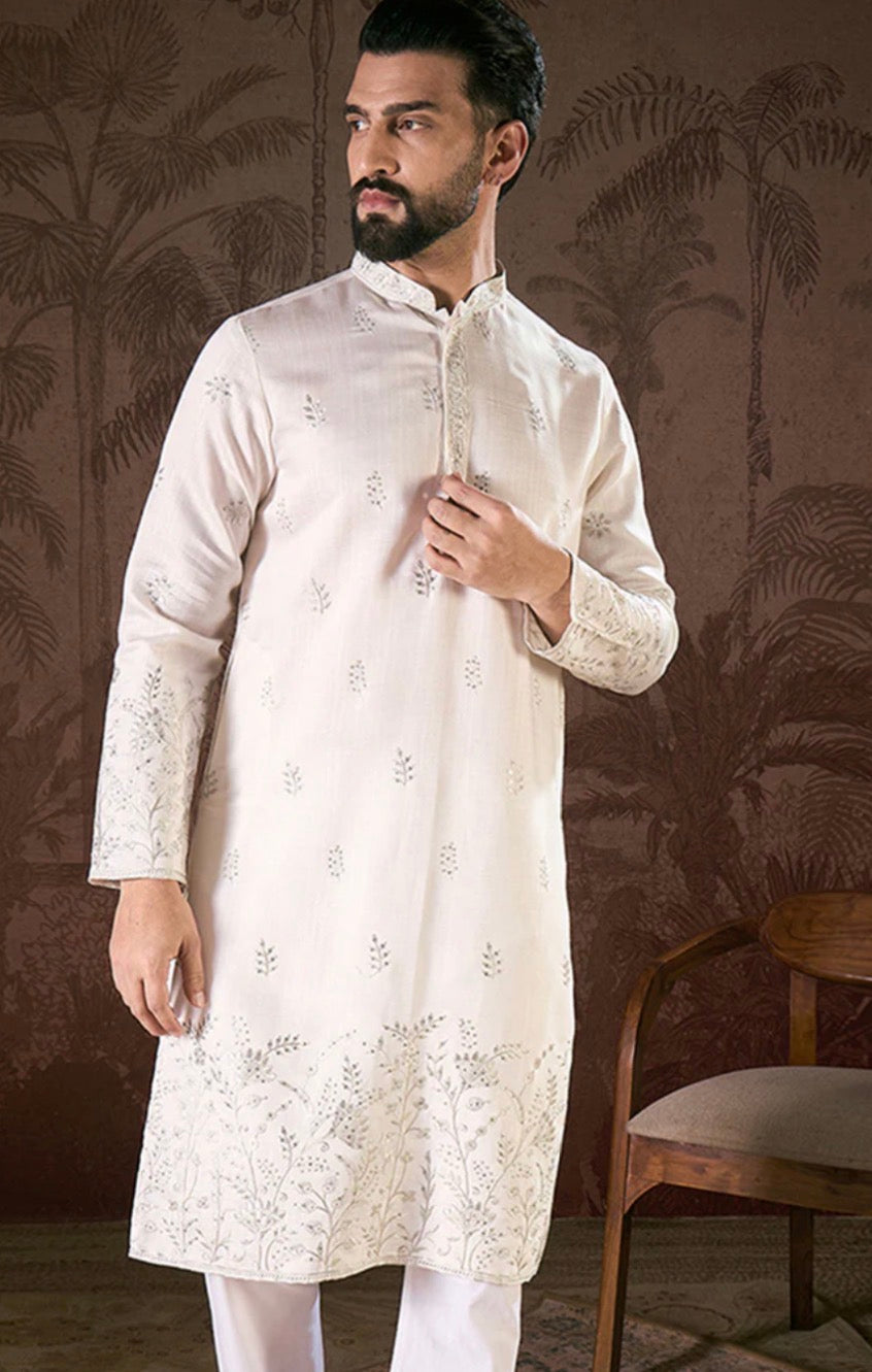White Silk Blend Floral Embroidered Straight Kurta