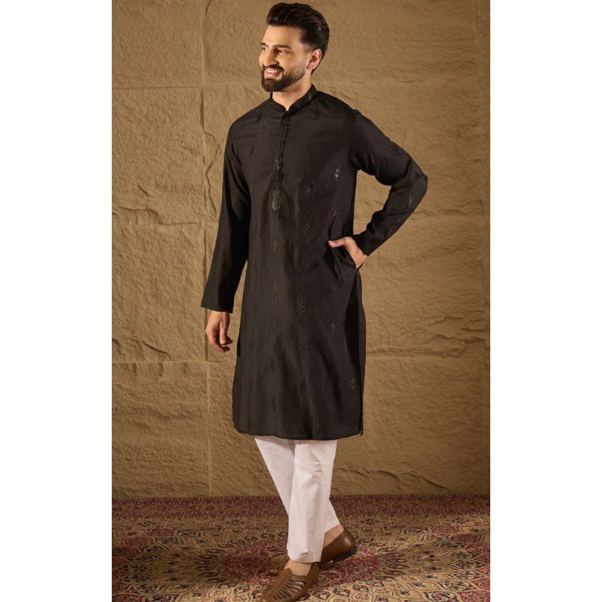 Black Viscose Rayon Solid Embroidered Straight Kurta