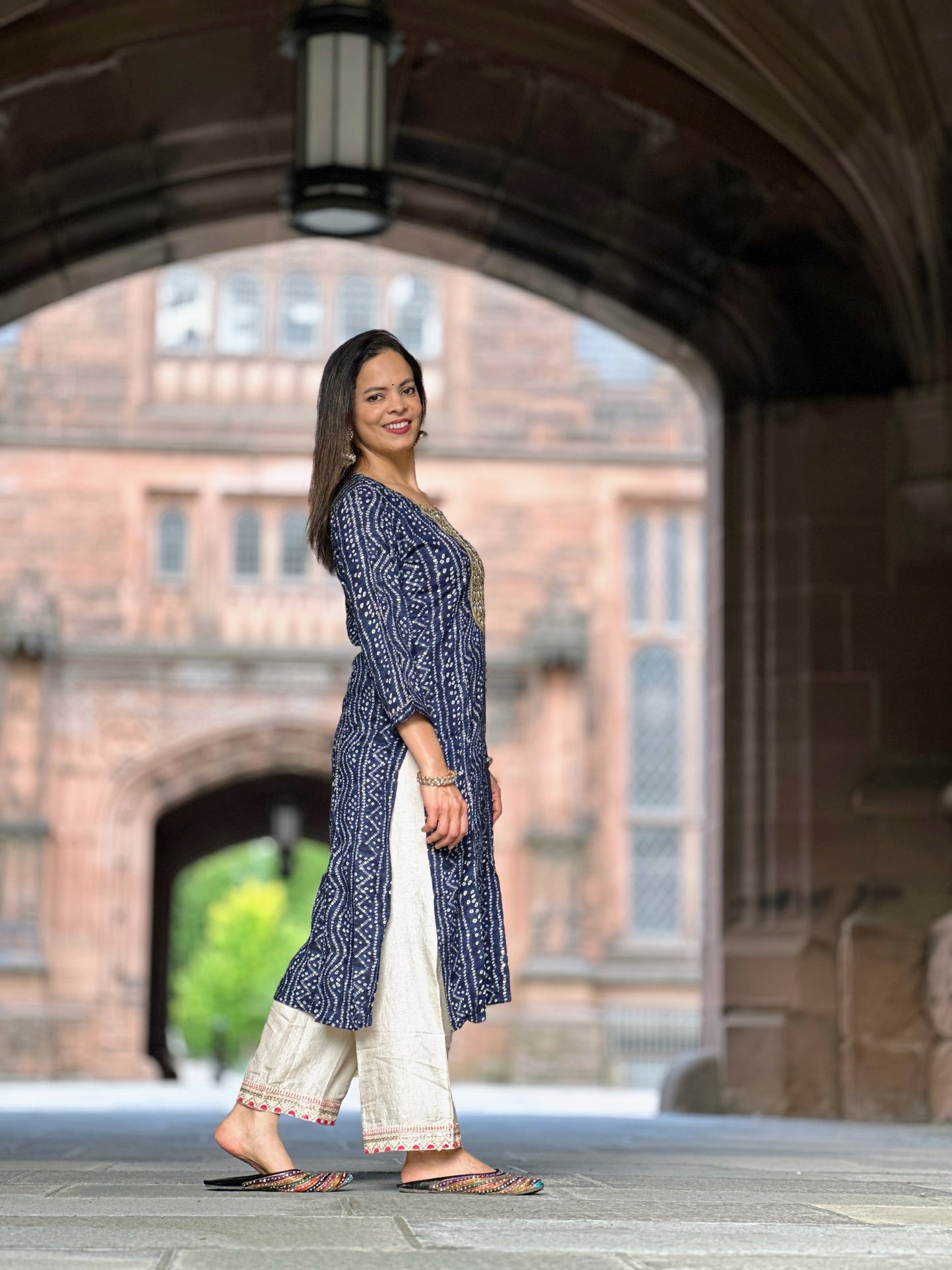 Navy Blue Viscose Rayon Bandhani Embroidered Straight Kurta